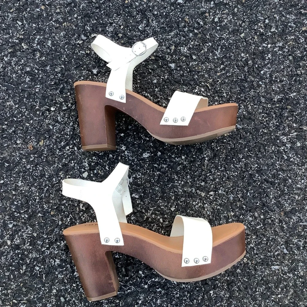 Torrid White Double Strap Wood Block Heel Platform Sandals Womens 8W 12712491